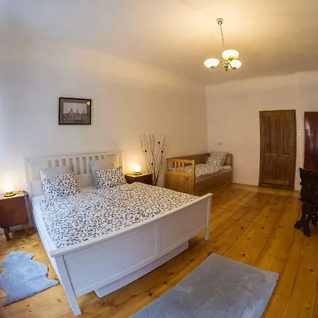 Krumlov Otel 3*