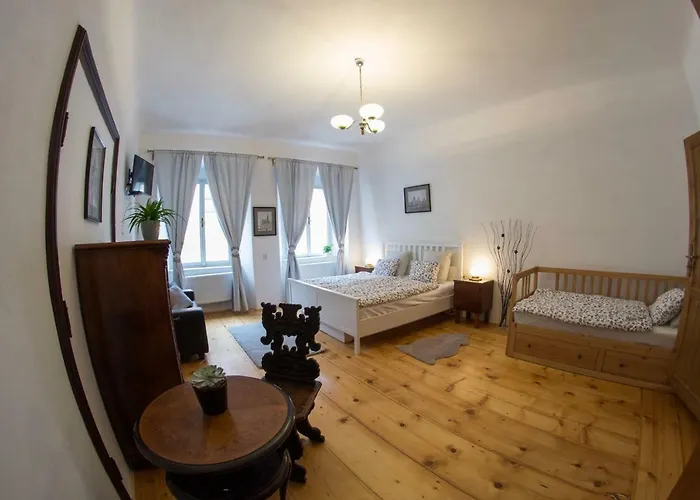 Krumlov Hotel 3*